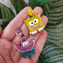 Pendientes metacrilato BOB ESPONJA Y PATRICIO efecto espejo de mujer