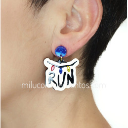Pendientes de metacrilato STRANGER THINGS efecto espejo run en tienda online