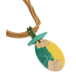 Collar Tantrend Oval de Resina Ocre y Madera en tienda online