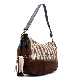 Bolso Caramelo color marrón otoño invierno 2024 2025