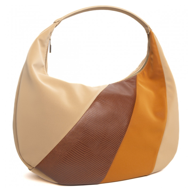 Bolso Tantrend color beige otoño invierno 2024 2025