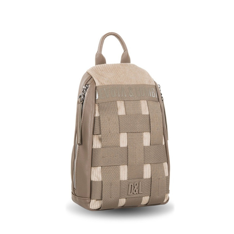 Mochila antirrobo Devota & Lomba color taupe otoño invierno 2024 2025