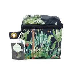 Mochila reutilizable selva verde y negro Artebene plegada