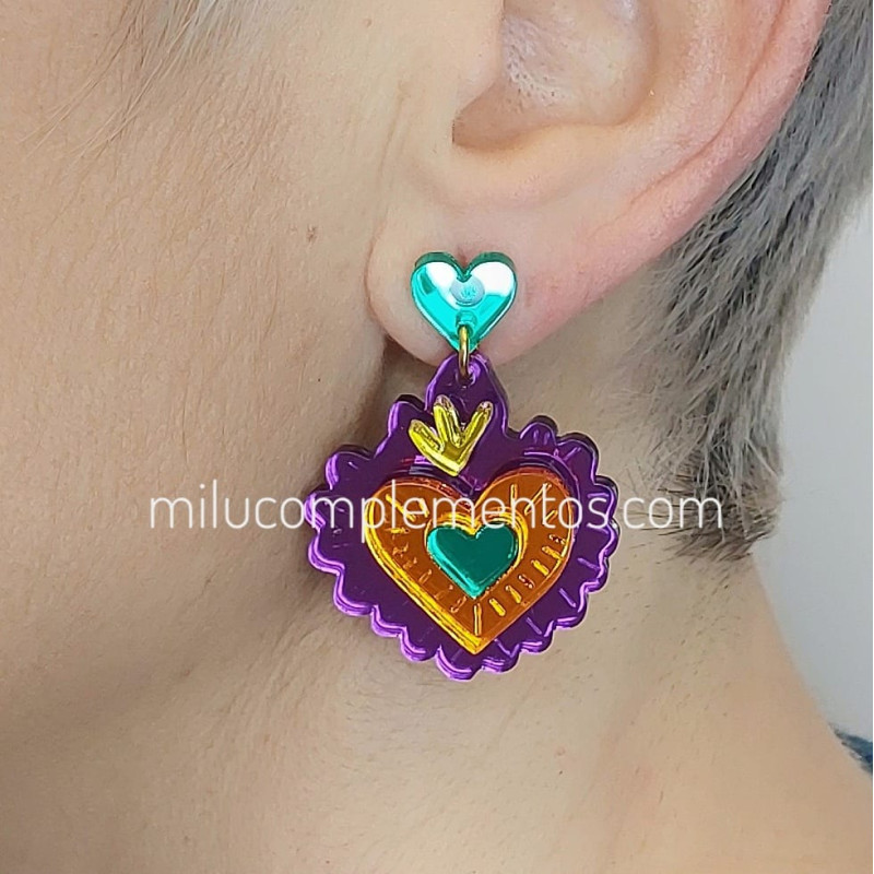 Pendientes metacrilato CORAZÓN MILAGRITO MORADO efecto espejo en oreja