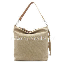 Bolso bandolera Caramelo color camel de mujer espalda