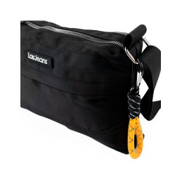 Bolso bandolera Lois color negro de mujer vista lateral