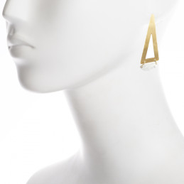 Pendientes largos Tantrend color dorado nueva temporada 2025