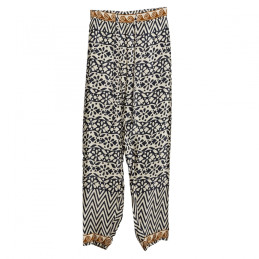 Pantalón tipo babucha Tantrend color negro LINEA BOHO SOUL