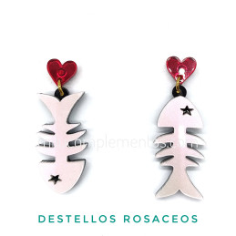 Pendientes metacrilato RASPA ROSA TORNASOLADO efecto espejo sobre fondo blanco