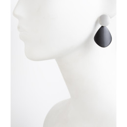 Pendientes Tantrend color negro/plateado en oreja